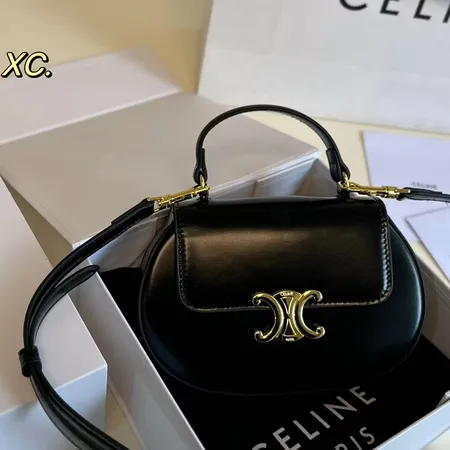 セリーヌ ショルダーバッグ