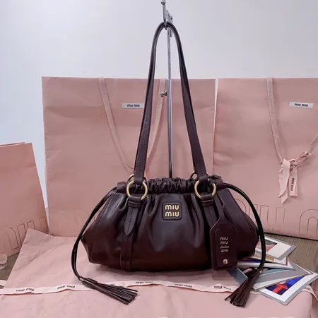 ミュウミュウ ハンドバッグ