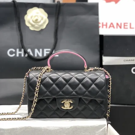 シャネル ハンドバッグ