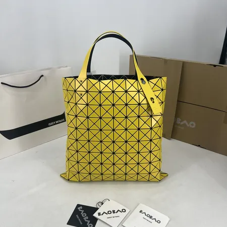 ミュウミュウ ハンドバッグ