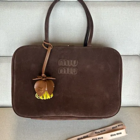 ミュウミュウ ショルダーバッグ