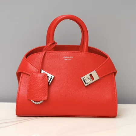 イッセイ ミヤケ ハンドバッグ