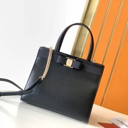 イッセイ ミヤケ ハンドバッグ