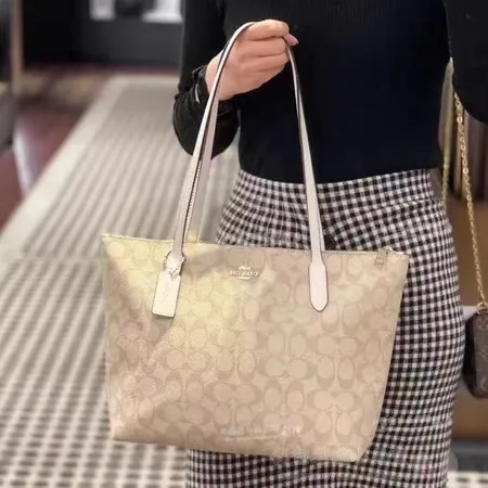 コーチ ショルダーバッグ