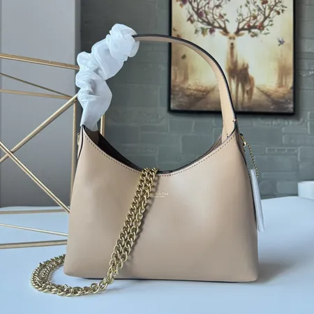 コーチ ショルダーバッグ