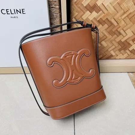 セリーヌ ショルダーバッグ