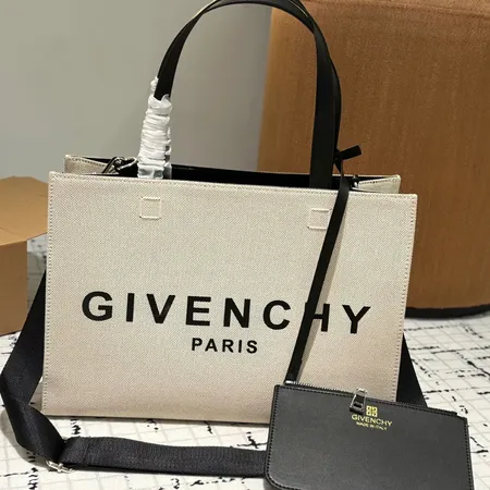 イブサンローラン ショルダーバッグ