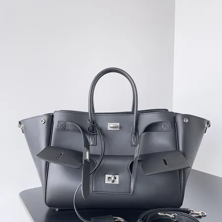 バレンシアガ ハンドバッグ