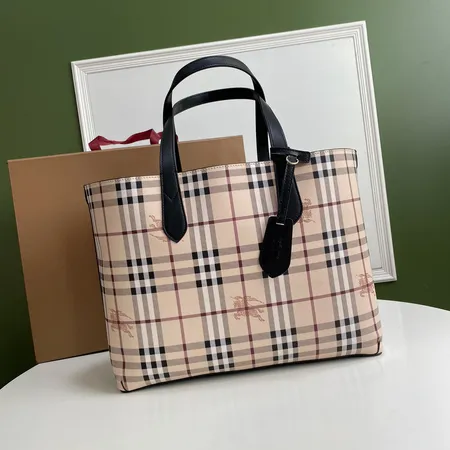 バーバリー ス ハンドバッグ