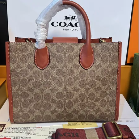 コーチ ハンドバッグ