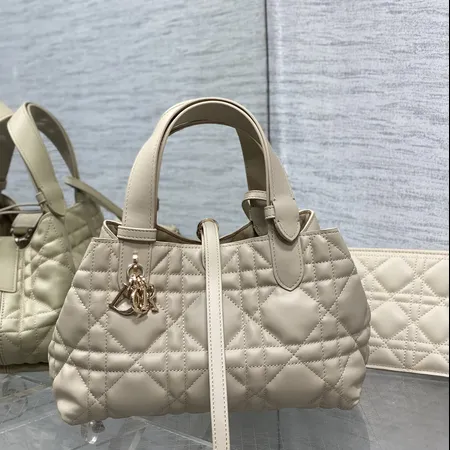 ディオール ハンドバッグ