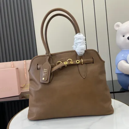 ミュウミュウ ショルダーバッグ