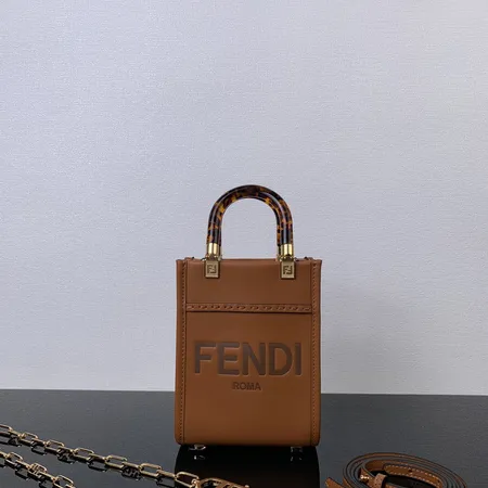 エムシーエム ハンドバッグ