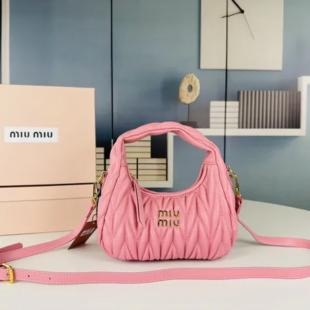 ミュウミュウ ハンドバッグ