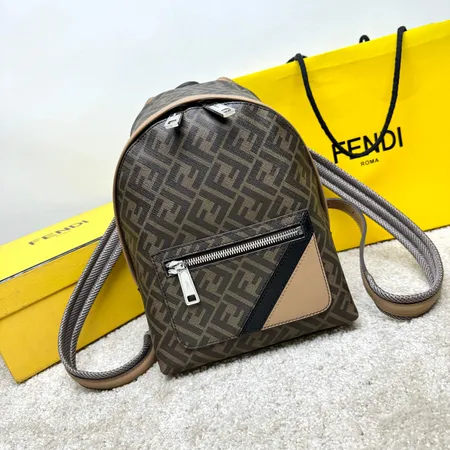 プラダ リュックサック