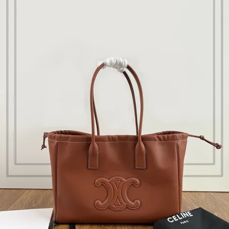 セリーヌ ハンドバッグ