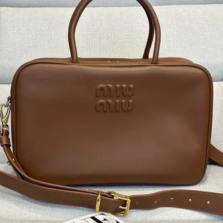 ミュウミュウ ショルダーバッグ