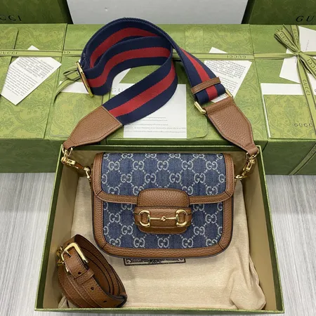 グッチ ショルダーバッグ