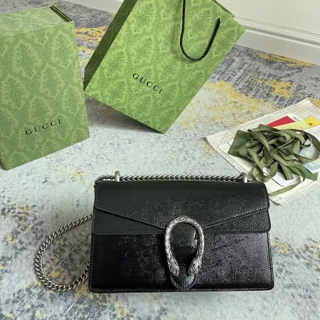 グッチ ショルダーバッグ