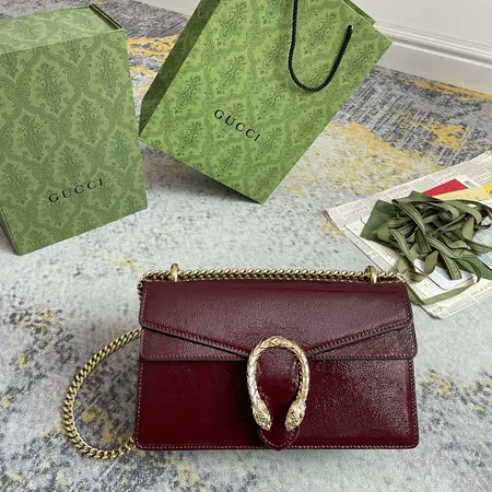 グッチ ショルダーバッグ