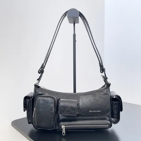 バレンシアガ ショルダーバッグ