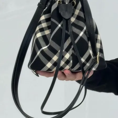 バーバリー ス ショルダーバッグ