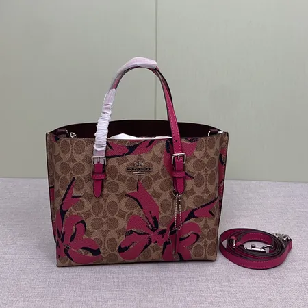 コーチ ハンドバッグ