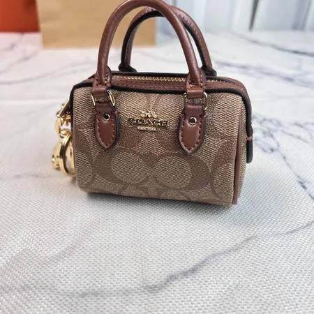 コーチ ハンドバッグ