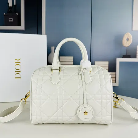 ディオール ハンドバッグ