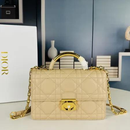 ディオール ハンドバッグ