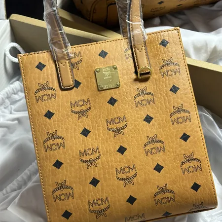 エムシーエム ハンドバッグ