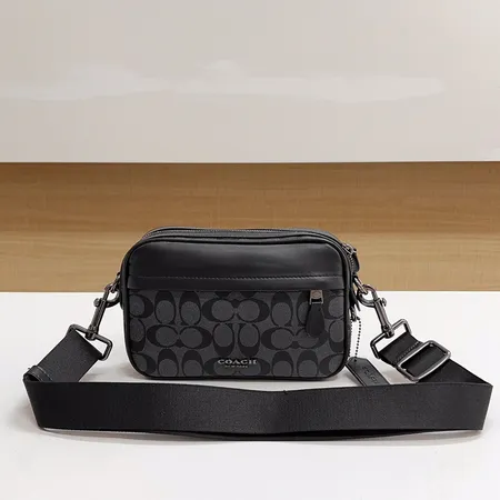 フェンディ ショルダーバッグ