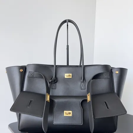 バレンシアガ ハンドバッグ