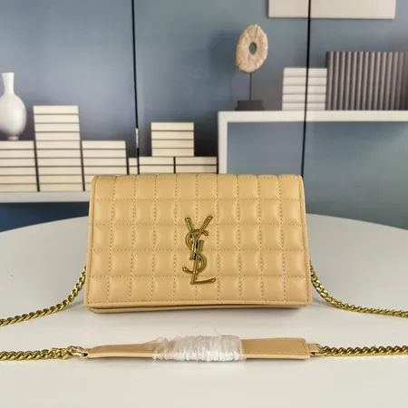 プラダ ショルダーバッグ