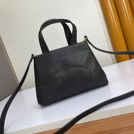 プラダ ショルダーバッグ