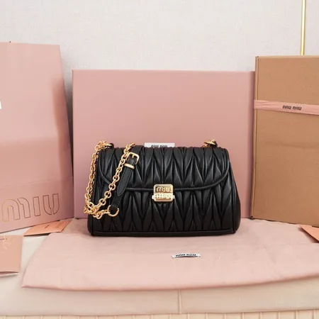 ミュウミュウ ショルダーバッグ