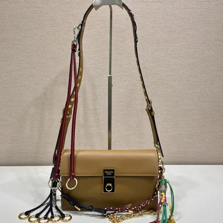 バーバリー ス ショルダーバッグ