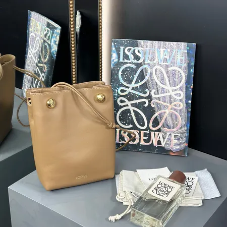 セリーヌ ショルダーバッグ