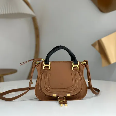 クロエ ショルダーバッグ