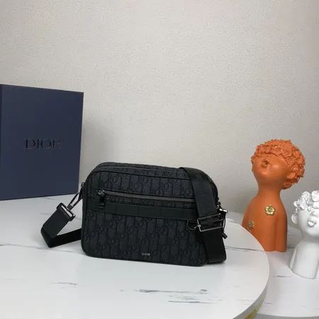 ロエベ ショルダーバッグ