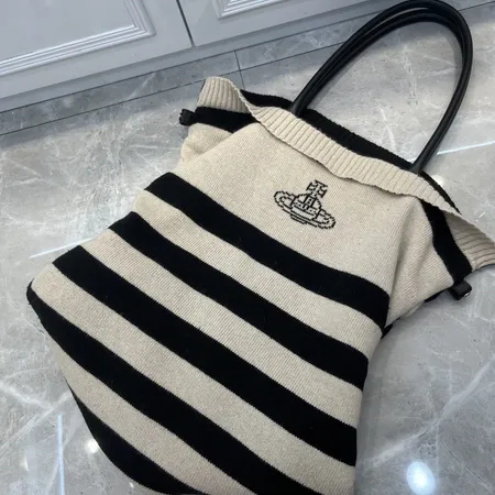 ヴィヴィアン・ウエストウッド ハンドバッグ