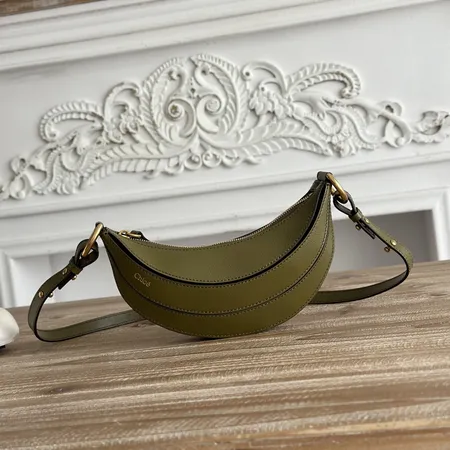 クロエ ショルダーバッグ