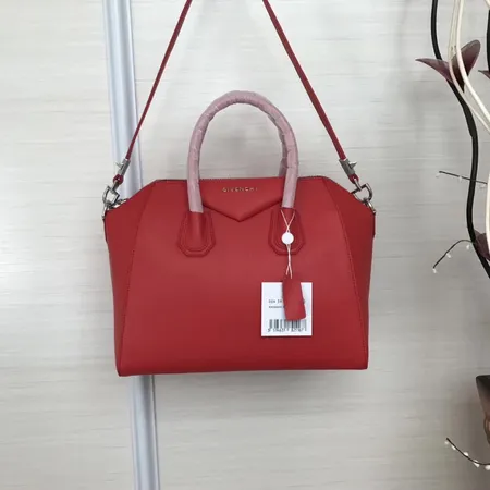 ジバンシィ ハンドバッグ