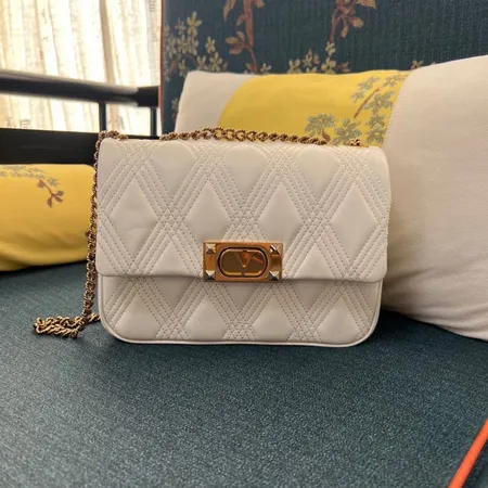 ヴァレンティノ ハンドバッグ