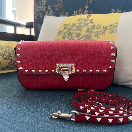 ヴァレンティノ ハンドバッグ