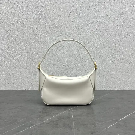 セリーヌ ショルダーバッグ