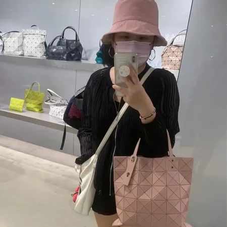 イッセイ ミヤケ ハンドバッグ