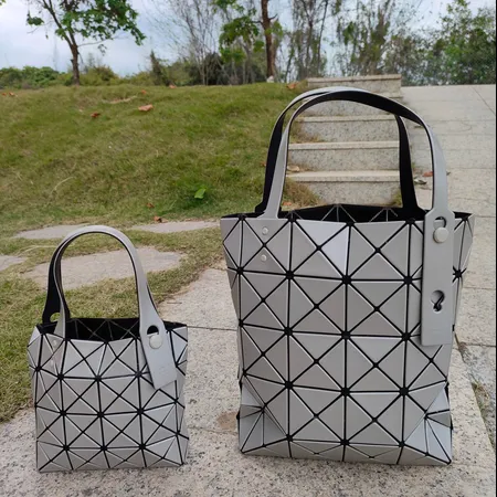 イッセイ ミヤケ ハンドバッグ