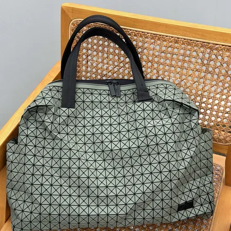 イッセイ ミヤケ ハンドバッグ