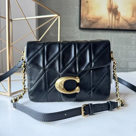 フェンディ ショルダーバッグ